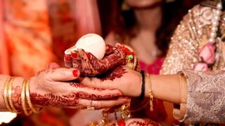 नणंद करते वहिनीसोबत लग्न (प्रतिकात्मक फोटो) नणंद करते वहिनीसोबत लग्न (प्रतिकात्मक फोटो)