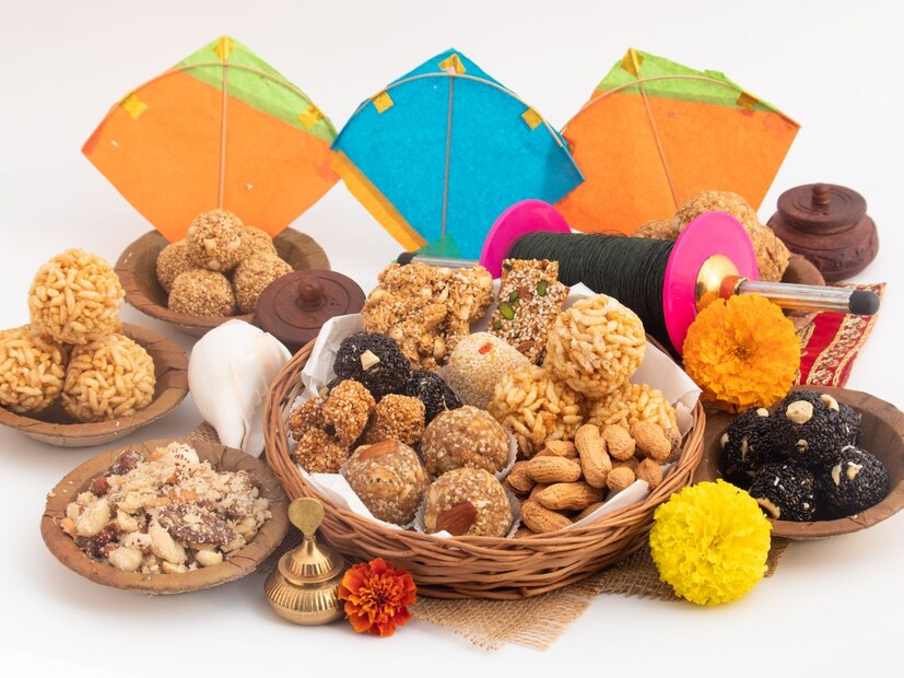 बोरन्हाण हा एक अतिशय उत्साह वाढवणारा आणि नाती जपणारा आनंददायी सोहळा असतो. त्यामुळे या सोहळ्यासाठी बाळाला आकर्षक पोषाक परिधान केला जातो. मुलांना काळ्या रंगाचे कपडे आणि मुलांना खणाचा फ्रॉक घातला जातो. या दिवशी काळ्या रंगांच्या कपड्यांना महत्व दिले जाते. 