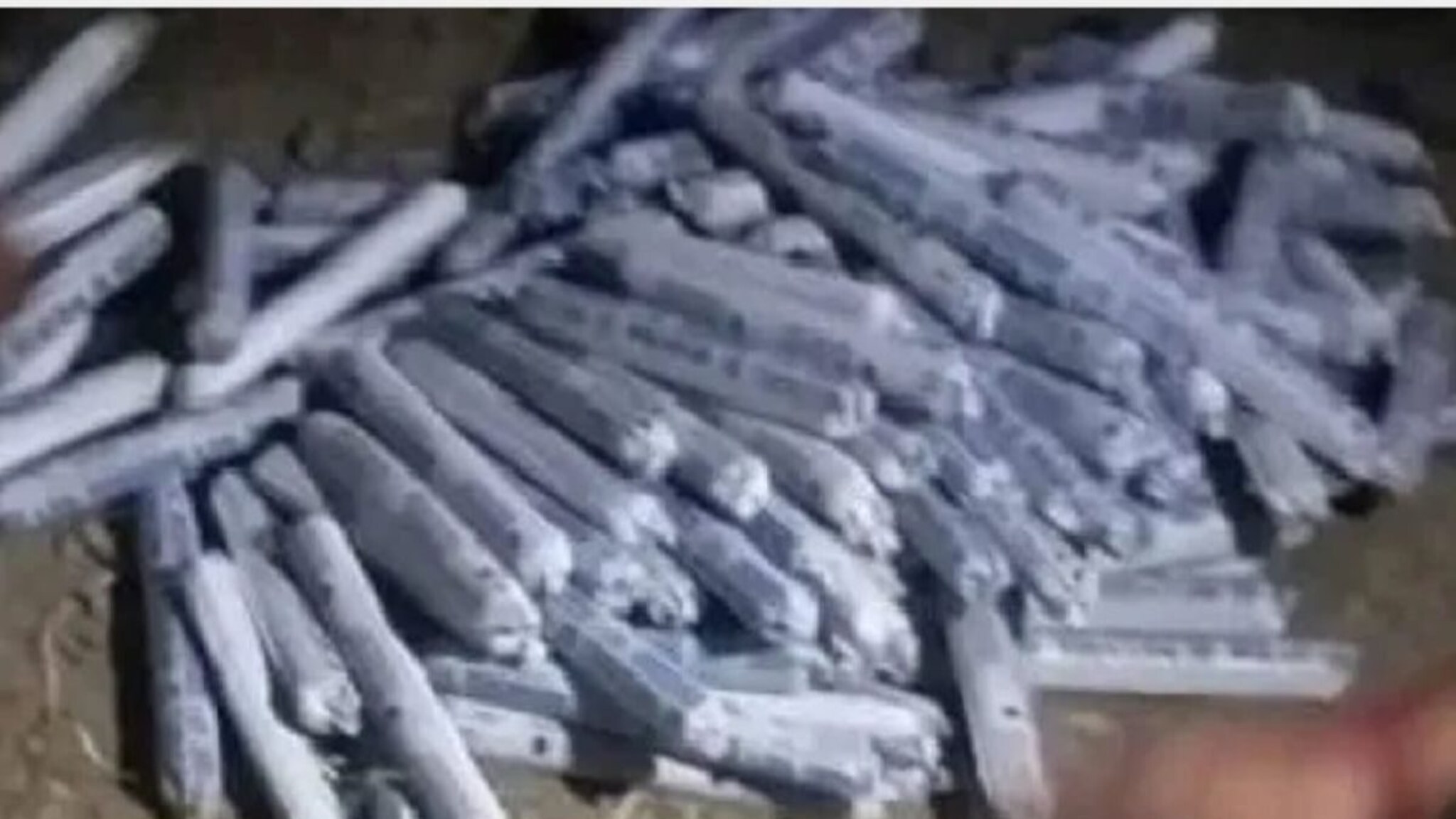 जिलेटीनचा मोठा साठा जप्त; रत्नागिरीमध्ये खळबळ, पोलिसांनी एकाला घेतलं ताब्यात