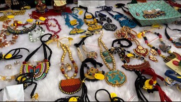 हटके लूकसाठी हँडक्राफ्ट ज्वेलरीला मागणी, PHOTOS पाहाल तर प्रेमात पडाल