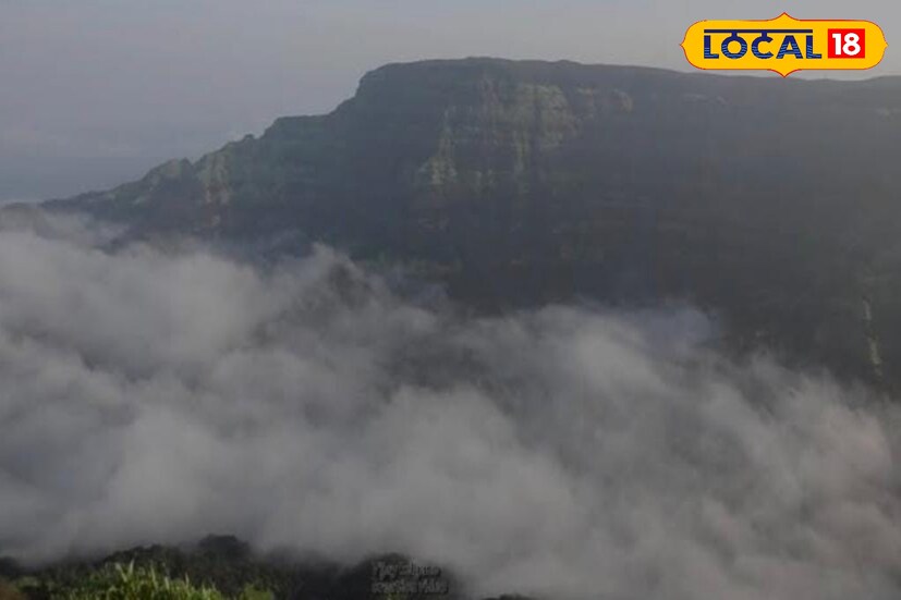 केटस पॉईंट हे महाबळेश्वरच्या मनमोहक हिल स्टेशन मध्ये वसलेले हे एक अविस्मरणीय ठिकाण आहे. सुमारे 1290 मीटर उंचीवर वसलेले हे लोकप्रिय पर्यटन स्थळ आहे. आजूबाजूला दर्‍या, हिरवे आणि भव्य पर्वत रांगा यांचे विलोभनीय दृश्य केटस पॉईंट येथून पाहता येते.