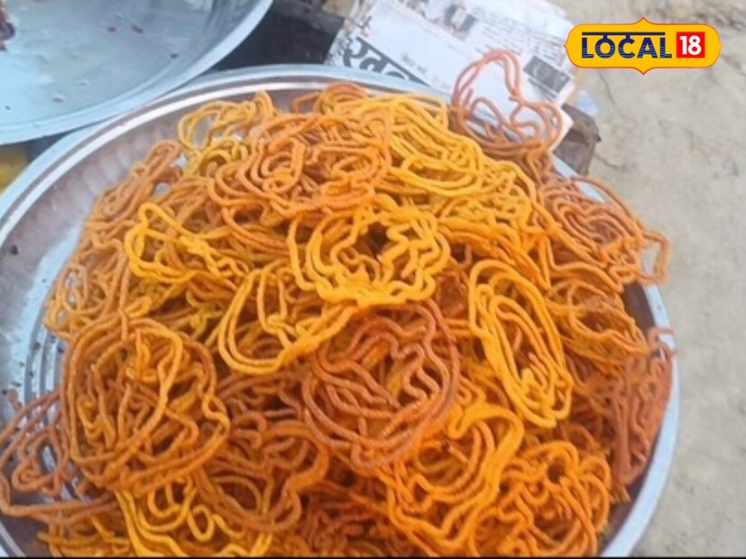 असं म्हणतात की, मिठाईचा पुडा उघडल्यावर त्यातल्या एका तुकड्यावर आपलं समाधान होऊ शकत नाही, तर आपल्याला ती पुन्हा पुन्हा खावीशी वाटते. त्याचप्रमाणे ही जिलेबी काहीशी तिखट असली, तरी तीसुद्धा खवय्यांना पुन्हा पुन्हा खावीशी वाटते एवढी तिची चव भारी असते.