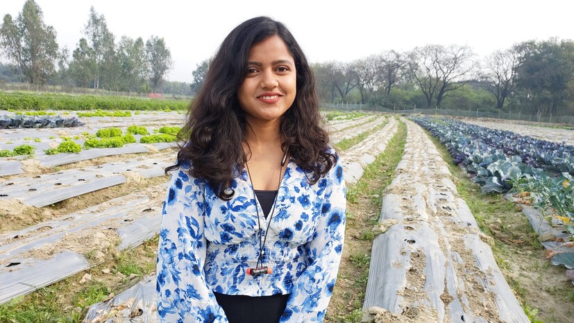 लखनऊपासून अवघ्या काही किलोमीटर अंतरावर मोहनलालगंजमध्ये तिचे शेत आहे. अनुष्का जायसवाल या तरुणीने सांगितले की, जेव्हा तिने हे क्षेत्र निवडले तेव्हा लोक म्हणाले की काही फायदा होणार नाही. 