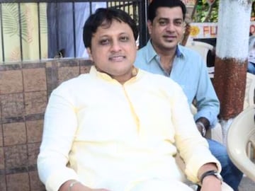अभिषेक घोसाळकर यांचा गोळीबारात मृत्यू