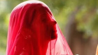 ओमनमध्ये अडकली भारतीय महिला