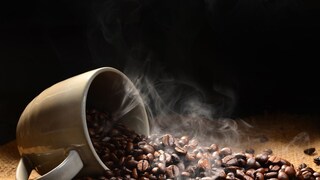 कॉफीत फक्त 'ही' गोष्ट टाका आणि वजन होईल कमी