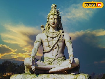 महादेवांच्या पूजेत बेलपत्राचा समावेश न विसरता करावा. महादेवांच्या पूजेत बेलपत्राचा समावेश न विसरता करावा.