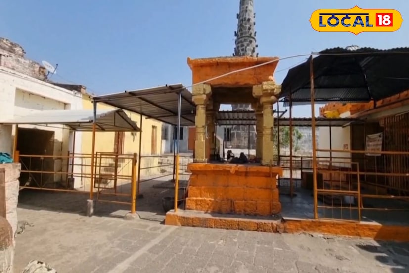 आम्ही पिढ्यानपिडा या देवीची पूजा ही करत आलेलो आहोत. या ठिकाणी दर्शन घेण्यासाठी कोणीही येऊ शकतं. हे मंदिर सर्वांसाठी खुले आहे. तसंच आम्ही इथं कोणताही दक्षिणा किंवा दान या मंदिरात स्वीकारत नाहीत. या गावात जा रूढी परंपरा आहेत त्या गावकऱ्यांना त्यांच्या पूर्वजांनी सांगितलेल्या आहेत, त्यामुळे हे सर्व गावकरी या परंपरा पाळत आलेले आहेत,असंही मंदिर पुजारी प्रकाश वानोळे यांनी सांगितलं. (अपूर्वा तळणीकर, प्रतिनिधी )
