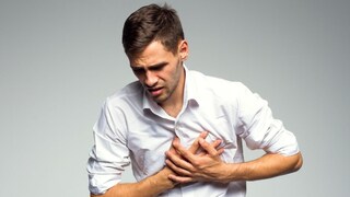 जेवल्यानंतर छातीत जळजळतं? मग जेवणात मिसळा 'हा' एक पदार्थ, समस्या होईल दूर