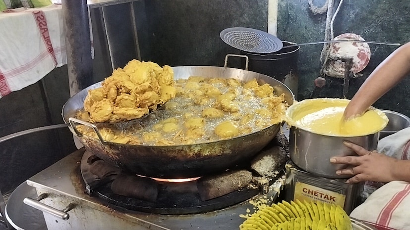 आता गार्डन वडापावच्या तीन शाखा आहेत. वडापाव खाण्यासाठी खूप लांबून लोक येतात. येथील पार्सल अगदी परदेशातही जातं.