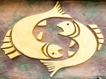 डिसेंबर महिना या राशींना वरदान! वर्षाचा शेवट गोड, नुकसान भरून निघणार