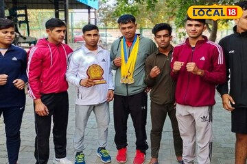 BSF मधून रिटायर्ड झाल्यावर सुरू केली शाळा, पदकांचा पडतोय पाऊस, लोकं म्हणतात... BSF मधून रिटायर्ड झाल्यावर सुरू केली शाळा, पदकांचा पडतोय पाऊस, लोकं म्हणतात...