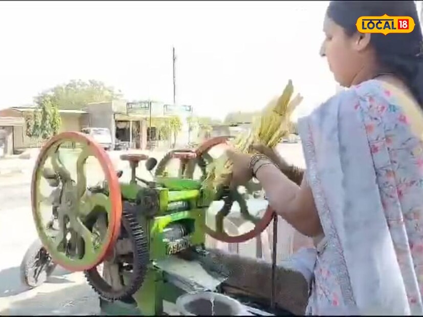  यामध्ये महिला देखील मागे राहिल्या नाहीत. <a href="https://news18marathi.com/maharashtra/jalna/">जालना</a> जिल्ह्यातील कुंभार पिंपळगाव येथील रिता पाखरे यांची कहाणी देखील अशीच आहे. कोरोना काळातील संकटानंतर कामाची लाज न बाळगता रिता पाखरे यांनी स्वतः रसवंतीगृह आणि नाश्ता सेंटर सुरू केले. यातून त्यांची आता चांगली कमाई होत असून कुटुंबाच्या उदरनिर्वाह बरोबरच मुलांचे शिक्षण देखील होत आहे.