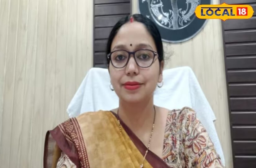 अल्मोडा येथे राहणाऱ्या सौम्या गुरुरानी ही लहानपणापासूनच अभ्यासात खूप हुशार विद्यार्थिनी आहेत. 2016 च्या यूपीएससी परीक्षेत त्यांनी 148 रँक मिळवली आणि त्या IPS ट्रेनिंगसाठी हैदराबादला गेल्या होत्या. पण त्यासोबतच त्यांनी पुन्हा UPSC परीक्षा दिली आणि त्यांना ऑल इंडियात 30 वी रँक मिळाली. सौम्या आजच्या प्रत्येक तरुण पिढीसाठी प्रेरणास्त्रोत आहे. सौम्या सध्या हरदोई येथे मुख्य विकास अधिकारी म्हणून तैनात आहे.