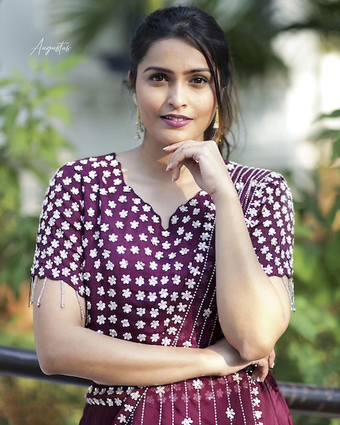 यानंतर सुरभीकडे कोणताही मोठा प्रोजेक्ट नव्हता. मात्र आता अभिनेत्री लवकरच  ‘संघर्षयोद्धा - मनोज जरांगे पाटील’ या सिनेमात दिसणार आहे. 