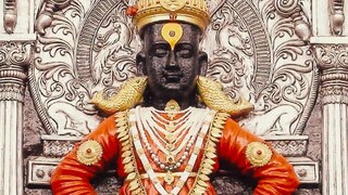 देवशयनी एकादशीचे व्रत करून भगवान विष्णूची, त्यांचेच रुप मानल्या जाणाऱ्या पांडुरंगाची पूजा केली जाते. हिंदू धर्मात एकादशी तिथीला विशेष महत्त्व आहे. हिंदू पंचांगानुसार एकूण 24 एकादशी आहेत, त्यापैकी आषाढ महिन्यातील शुक्ल पक्षातील एकादशीला देवशयनी एकादशी किंवा आषाढी एकादशी म्हणतात.
