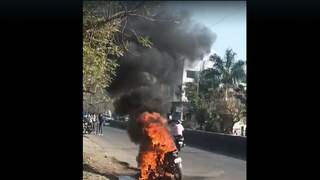 बर्निंग बाईक