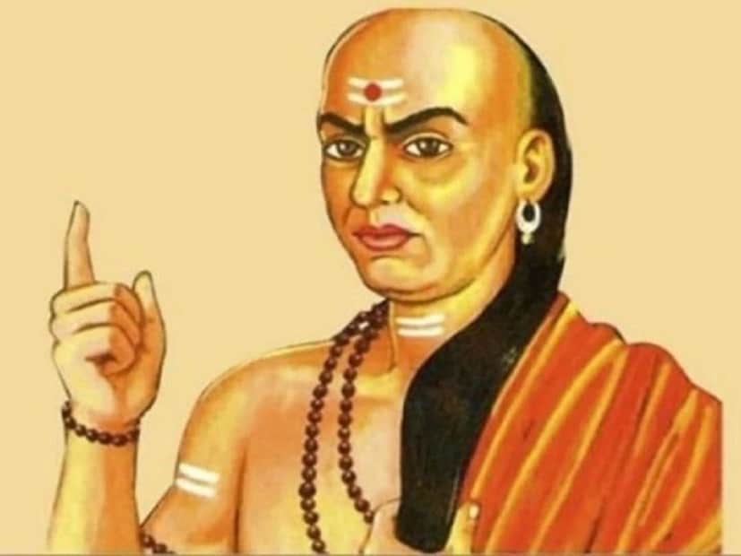 महिला पुरुषांपेक्षा अधिक रोमॅंन्टिक असतात. याशिवाय त्यांच्यामध्ये काम करण्याची इच्छाही अधिक असते. त्या सहनशीलही खूप असतात. 