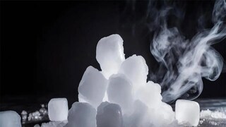 हॉटेलमध्ये गेल्यावर चुकूनही खाऊ नका ही पांढरी गोष्ट, आरोग्यासाठी ठरते स्लो पॉईजन