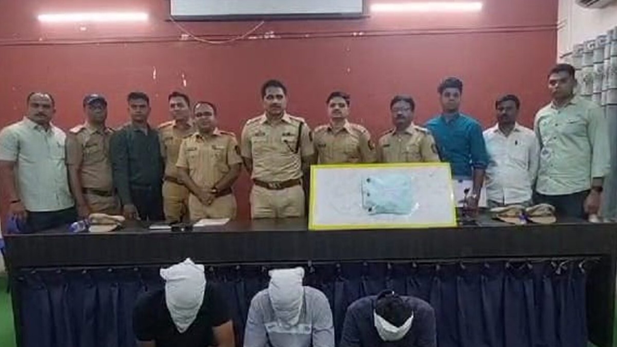 जळगावात ड्रग्स रॅकेट उद्ध्वस्त; पोलिसांची इतिहासातील सर्वात मोठी कारवाई