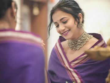 ट्रेडिशनल साडीचा मॉर्डन लुक! जुई गडकरीचा हटके अंदाज, PHOTO ट्रेडिशनल साडीचा मॉर्डन लुक! जुई गडकरीचा हटके अंदाज, PHOTO