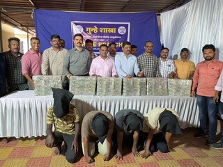 दिवसा समाजसेवा रात्री दरोडा! 