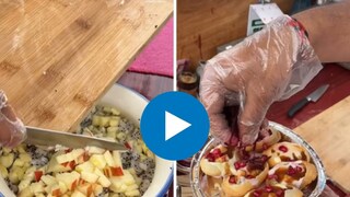 तरुणानं पाणीपुरीमध्ये टाकले 