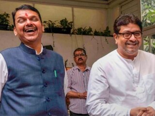 राज ठाकरेंचं इंजिन महायुतीच्या यार्डात येणार? मोदींच्या सभेआधी फडणवीसांनी क्लिअर केलं