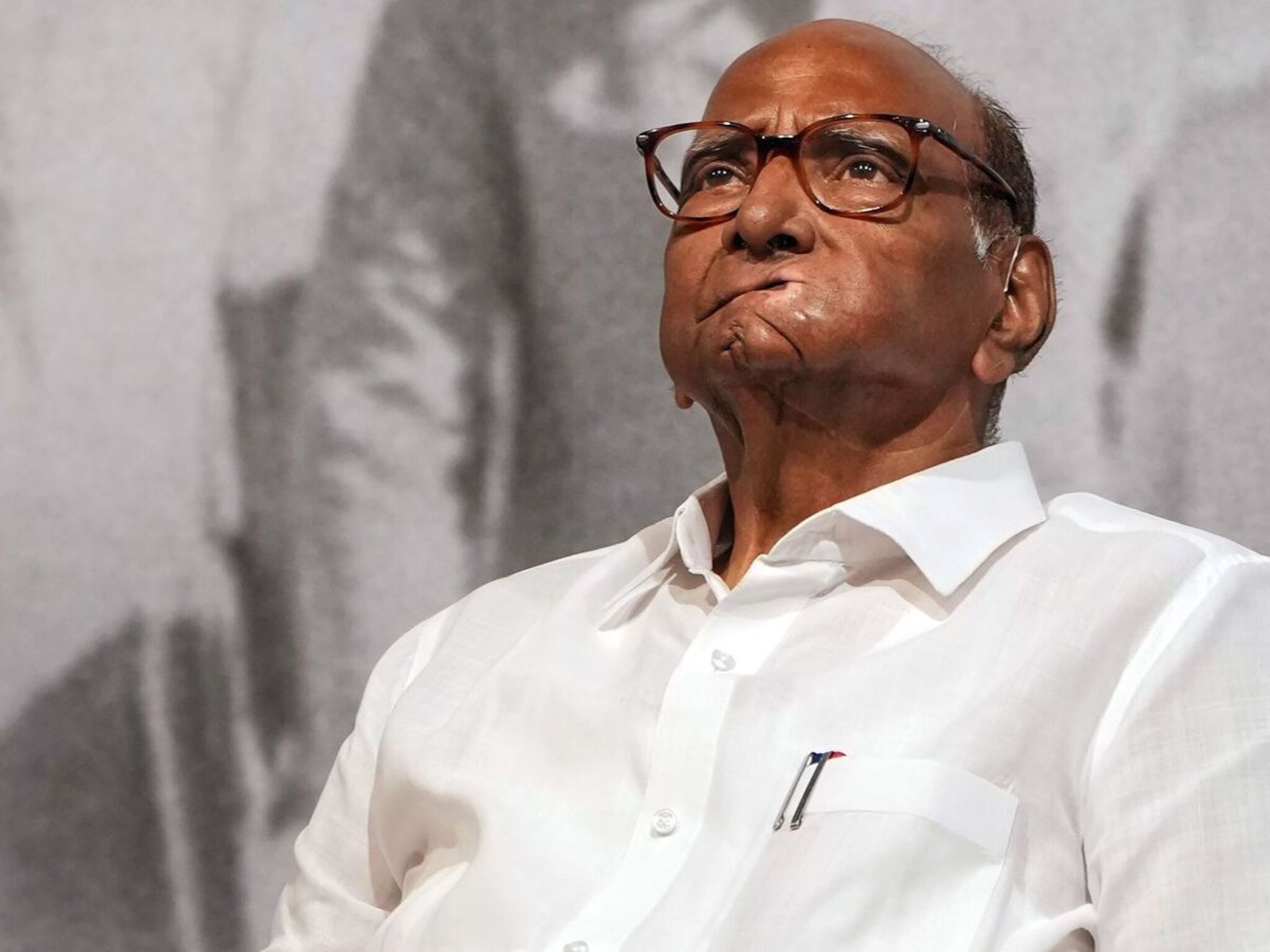 शरद पवारांचे सर्व दौरे रद्द; अमोल कोल्हेंकडून पवारांच्या प्रकृतीबाबत मोठी अपडेट