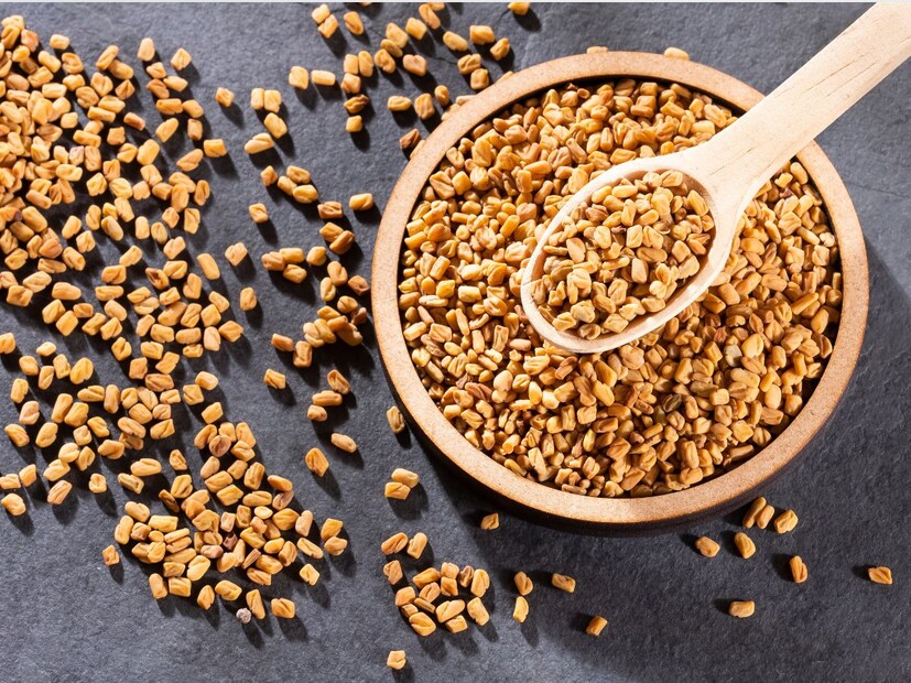 मेथीचे दाणे : मेथीचे दाणे डिस्युरियामध्ये प्रभावी औषध म्हणून काम करतात. मेथीचे दाणे योनीमार्गाची सामान्य पीएच पातळी राखतं, संक्रमणापासून संरक्षण करतं, तसंच शरीरातील विषारी द्रव बाहेर टाकण्याचं कार्य करतं. एक ग्लास ताकात अर्धा चमचा मेथी दाण्यांची पावडर मिसळून दररोज दोनदा सेवन करा. 