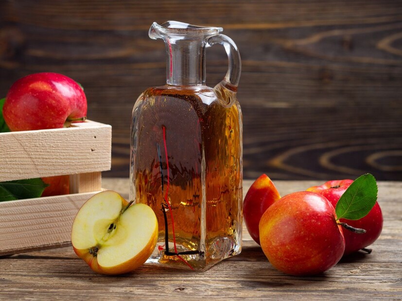 अ‍ॅप्पल सायडर व्हिनेगर : या व्हिनेगरमध्ये अँटी-फंगल आणि जीवाणू विरोधक गुणधर्म आहेत, जे बर्‍याच संक्रमणास प्रतिबंधित करतात. त्यात पोटॅशियम आणि बरीच खनिजं असतात, जे शरीराची सामान्य पीएच पातळी राखण्यासाठी कार्य करतात. एक ग्लास पाणी गरम करा त्यात एक चमचा व्हिनेगर आणि एक चमचा मध मिसळा. हे पाणी दिवसातून दोनदा प्या. या मुळे डिस्युरियाची समस्या दूर होईल. 