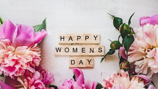महिला दिनाच्या हार्दिक शुभेच्छा महिला दिनाच्या हार्दिक शुभेच्छा