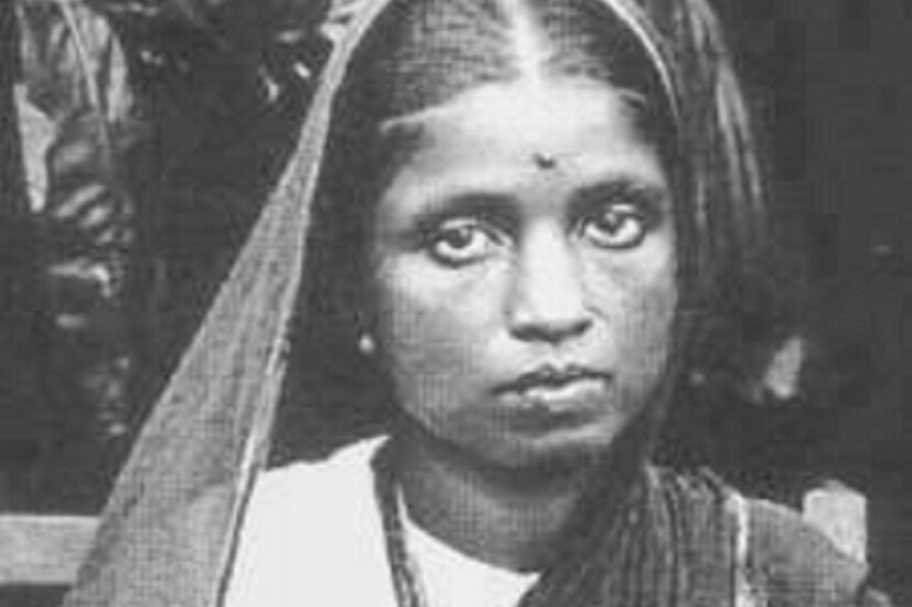 3) डॉ. आंबेडकरांनीदेखील 'थॉट्स ऑन पाकिस्तान' या पुस्तकाद्वारे कुटुंबाप्रति रमाबाईंनी केलेला त्याग आणि समर्पणाबद्दल कृतज्ञता व्यक्त केली आहे. 1941मध्ये प्रकाशित झालेलं हे पुस्तक त्यांनी आपल्या पहिल्या पत्नी रमाबाईंना समर्पित केलं होतं. 1935मध्ये रमाबाईंचं निधन झालं तेव्हा बाबासाहेबांनी पुन्हा कधीही लग्न न करण्याचा निर्णय घेतला होता.