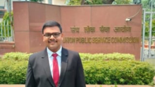 कोण आहे UPSC CSE Topper 2023 आदित्य श्रीवास्तव 