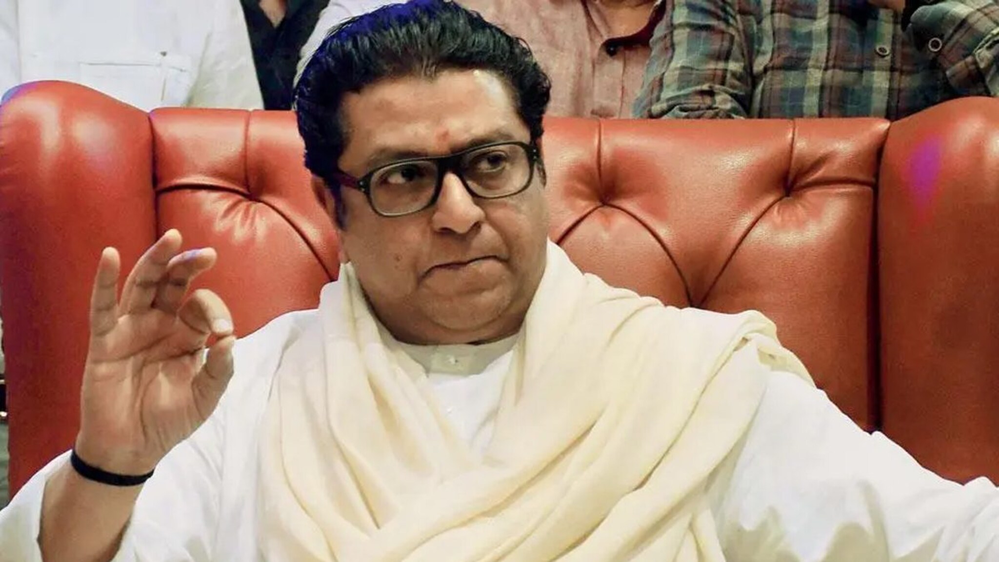 Raj Thackeray : राज ठाकरे यांच्या अडचणी वाढणार, कोर्टाने जारी केलं अटक वॉरंट