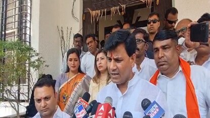 'लाडकी बहीण'च्या वादग्रस्त वक्तव्यानंतर रवी राणांची सारवासारव, आता म्हणाले... 'लाडकी बहीण'च्या वादग्रस्त वक्तव्यानंतर रवी राणांची सारवासारव, आता म्हणाले...