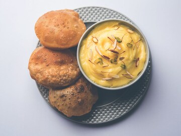 गुडीपाडव्याला का बनवता 'श्रीखंड-पूरी'? आवडीने खातो पण कारण अनेकांना माहित नसेल