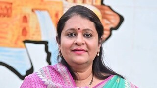 'माझा नवरा भाजप आमदार, मी का राष्ट्रवादी वाढवू?' अजितदादांच्या उमेदवाराचं अजब विधान 'माझा नवरा भाजप आमदार, मी का राष्ट्रवादी वाढवू?' अजितदादांच्या उमेदवाराचं अजब विधान