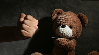 आई-वडील बाहेर गेले; 14 वर्षांच्या सानिकाने घरात भयानक कृत्य केलं; खामगावात खळबळ