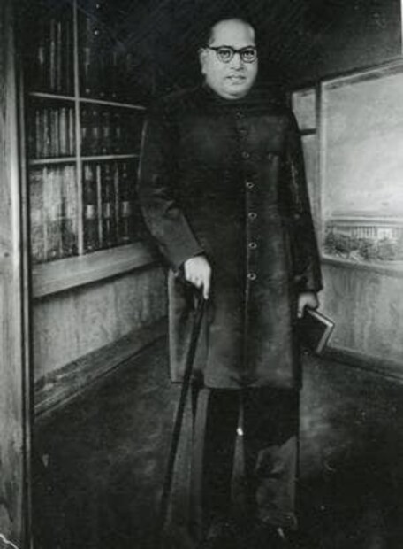 संविधानाचा गैरवापर होत असल्याचं मला कळलं तर ते जाळणारा मी पहिला असेन.. - डॉ. बाबासाहेब आंबेडकर