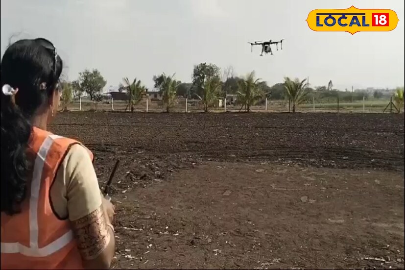 आता पुढे गुजरात येथे प्रशिक्षण होणार आहे. दरम्यान, जालना शहरातील स्व कल्याण घोगरे क्रीडा संकुलात मंगळवारपासून जानकी प्रशिक्षण सुरू झाले. यावेळी रेल्वे राज्यमंत्री रावसाहेब दानवे यांच्या हस्ते 'ड्रोन दीदी' म्हणून संगिता शिंदे यांचा सन्मान करण्यात आला.