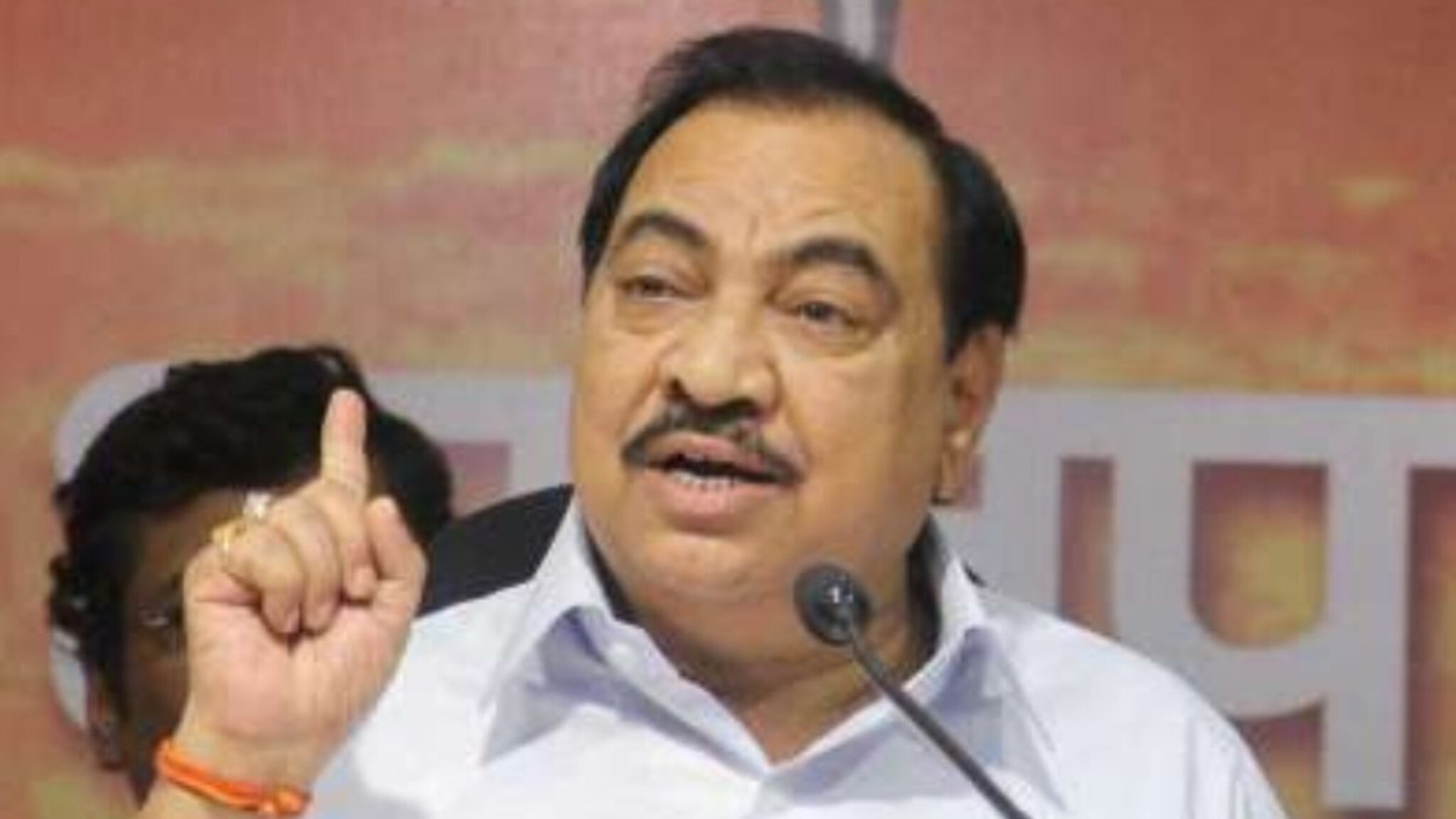 राष्ट्रवादीचा राजीनामा, तरी नाथाभाऊ वेटिंगवर; खडसेंचा भाजप प्रवेश का रखडला?