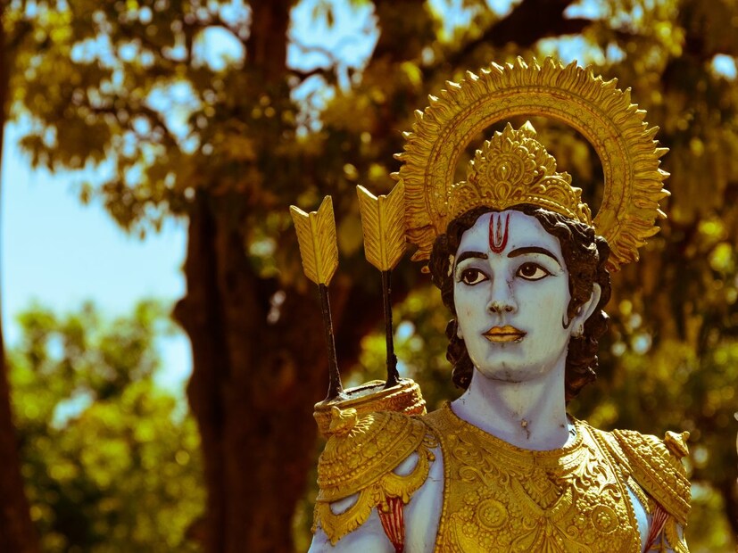 वाद-विवाद टाळा - रामनवमीच्या दिवशी प्रभु श्री रामासाठी उपवास केला जातो. या दिवशी, आपल्या रागावर नियंत्रण ठेवा आणि कोणत्याही व्यक्तीशी भांडणे टाळा. अन्यथा आपल्याला व्रताचे फळ मिळणार नाही आणि इच्छा अपूर्ण राहतील. (सूचना : येथे दिलेली माहिती धार्मिक श्रद्धेवर आधारित आहे. याला कोणताही शास्त्रीय पुरावा नाही. न्यूज 18 मराठी त्याची हमी देत नाही.)