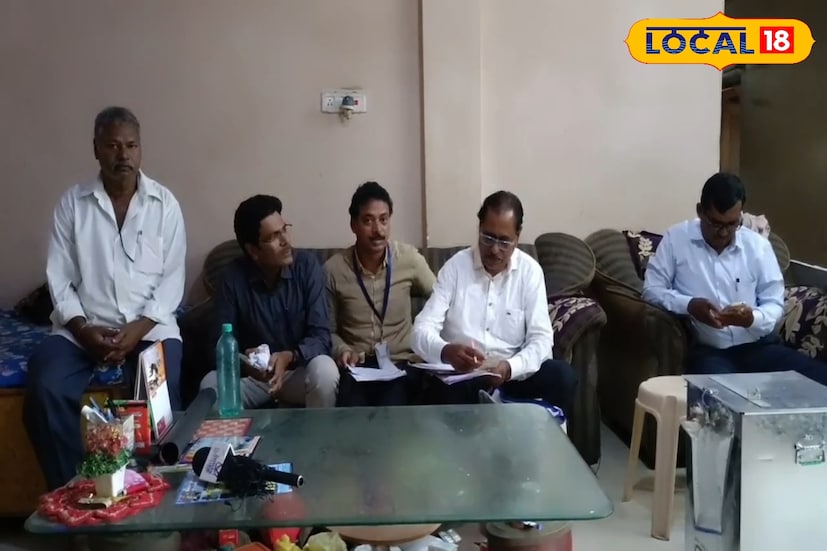 निवडणूक आयोगामार्फत 85 वर्षे वरील व्यक्तींना तसेच दिव्यांग व्यक्तींना घरीच मतदानाचा हक्क बजावण्याचा अधिकार दिलाय.