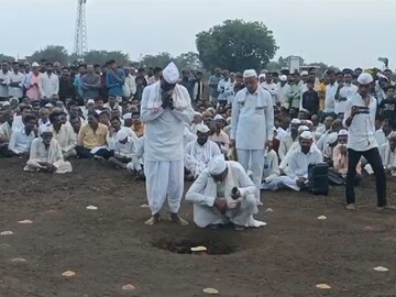 भेंडवळचं भाकीत जाहीर; पावसाबाबत मोठी भविष्यवाणी, कोणत्या महिन्यात किती पाऊस? भेंडवळचं भाकीत जाहीर; पावसाबाबत मोठी भविष्यवाणी, कोणत्या महिन्यात किती पाऊस?