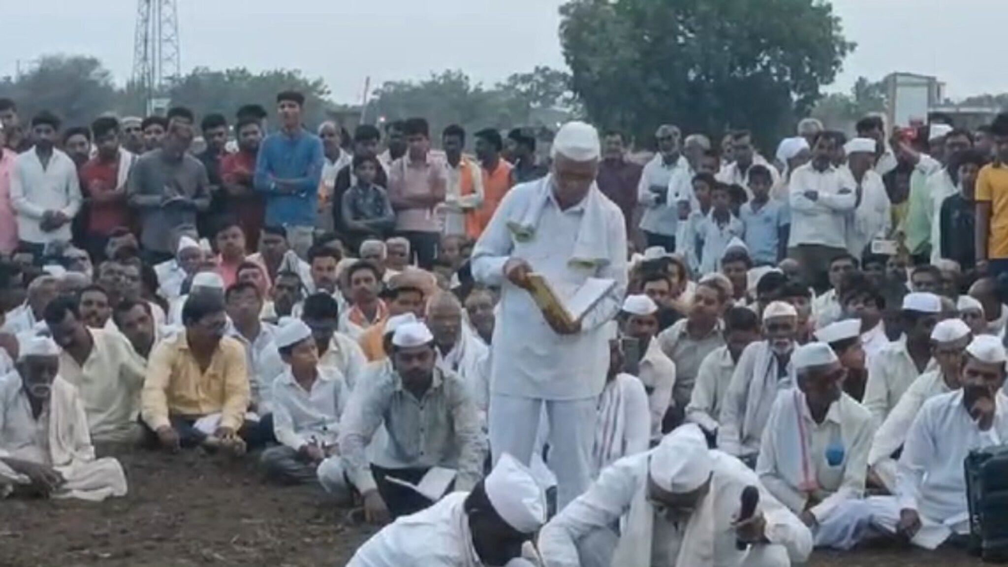 Bhendval prediction : भेंडवळचं भाकीत जाहीर; पावसाबाबत मोठी भविष्यवाणी, जाणून घ्या कोणत्या महिन्यात किती पाऊस पडणार?