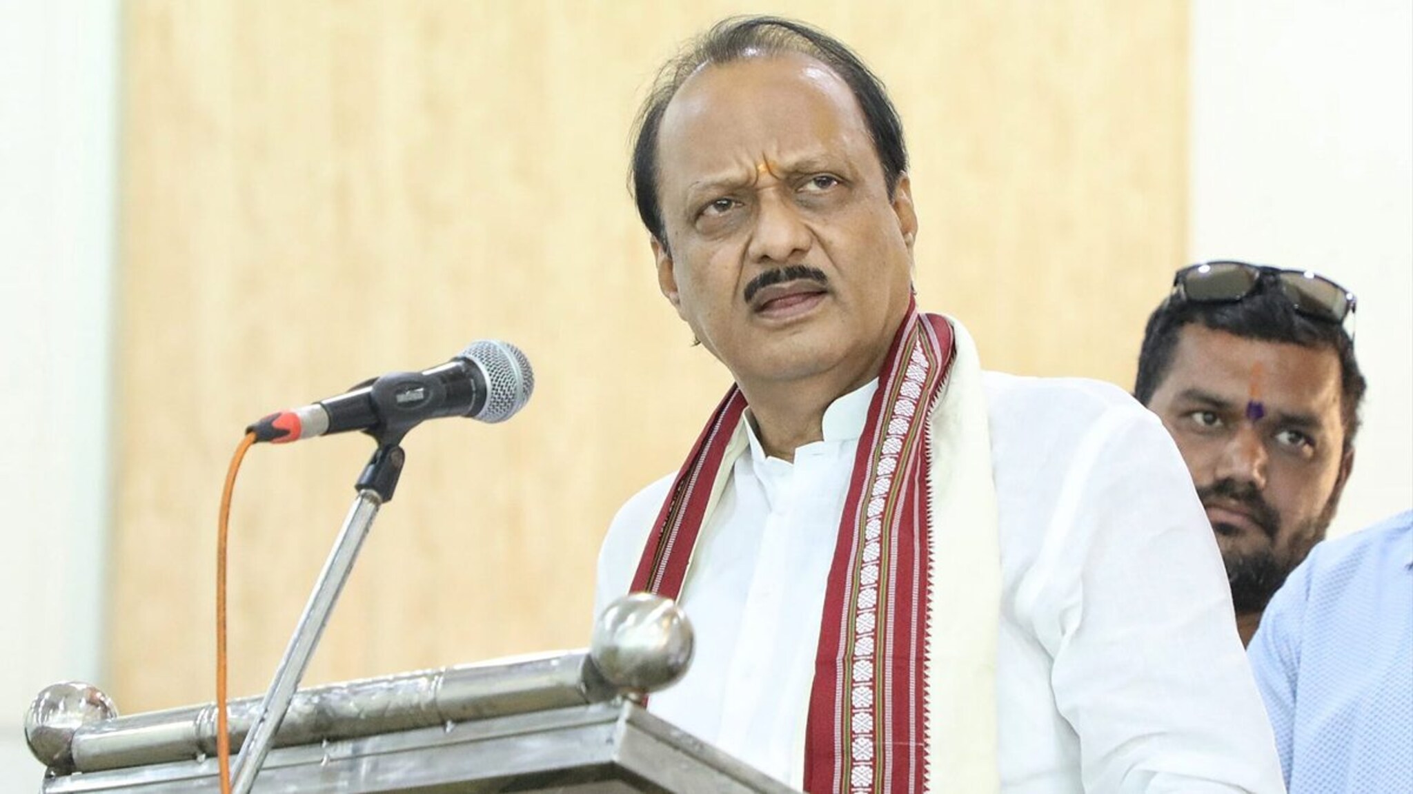 'फक्त रिटायरमेंटचं नावच केलं अन्...' अजितदादांचा पुन्हा शरद पवारांवर हल्लाबोल