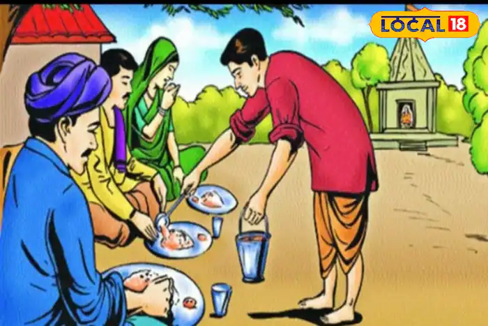 अमावस्येच्या दिवशी पितृदोषातून मुक्ती मिळवण्यासाठी गरीब, असहाय लोकांना छत्री, जोडे-चप्पल, अन्न, वस्त्र किंवा पैसे दान करावे. यामुळे तुमच्यावर पितरांची कृपा होईल आणि तुम्ही त्यांच्या दोषातून मुक्त व्हाल आणि आनंददायी आयुष्य जगाल. (सूचना - ही माहिती ज्योतिषांनी दिलेल्या संवादावर आधारित आहे. याबाबत लोकल18 मराठी कोणताही दावा करत नाही)