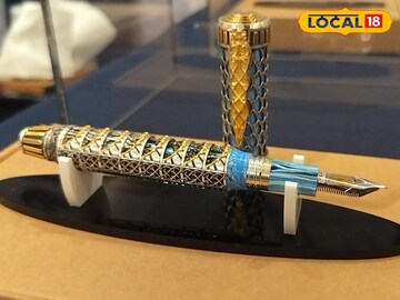 तब्बल 7 लाखांचा पेन, विशेषता पाहून तुम्हीही व्हाल अवाक, PHOTOS तब्बल 7 लाखांचा पेन, विशेषता पाहून तुम्हीही व्हाल अवाक, PHOTOS