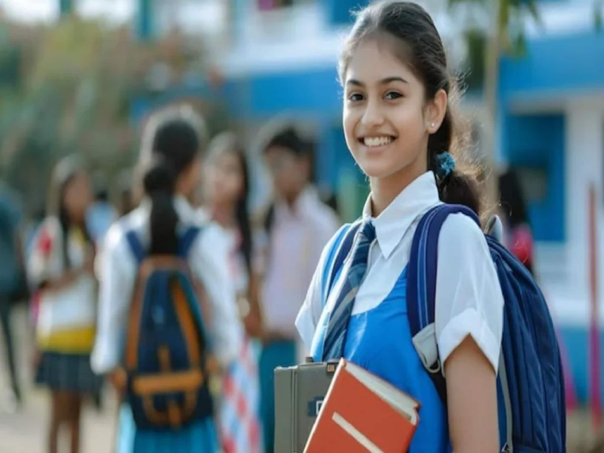SSC Result 2024 : दहावीचा ऑनलाईन निकाल जाहीर, इथे पाहा संपूर्ण अपडेट्स